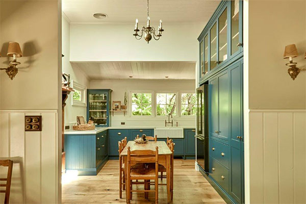 Daylesford Hamptons Kitchen Featured Image