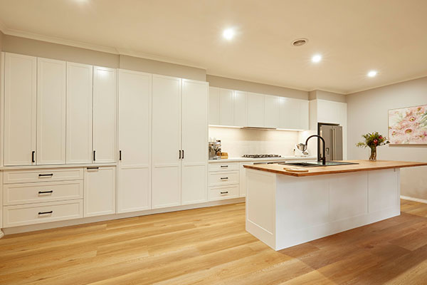Blampied Shaker Style Kitchen Feat Image